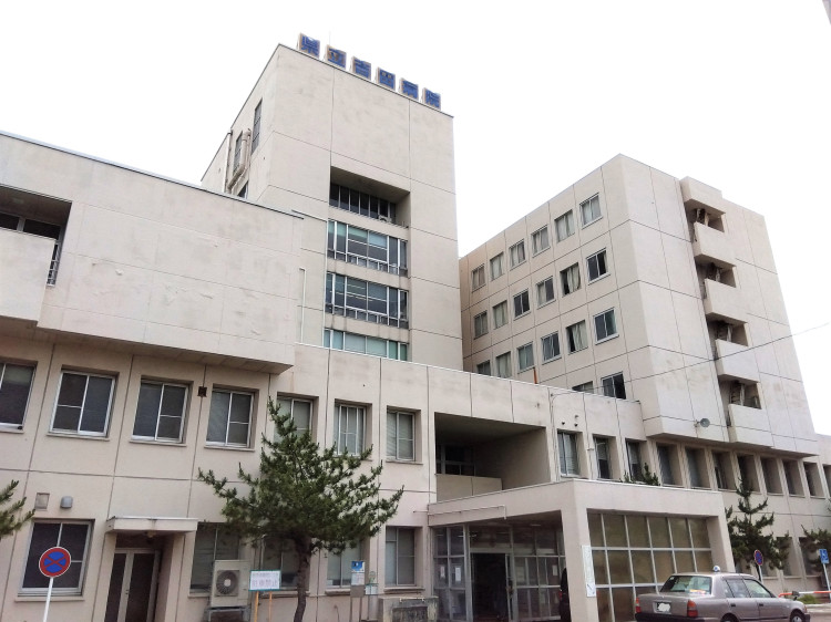新潟県立吉田病院